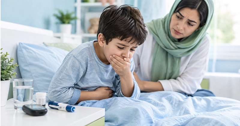 کودکی در حال نشان دادن علائم دیابت در کودکان با حالت استفراغ و دل پیچه در کنار مادر روی تخت